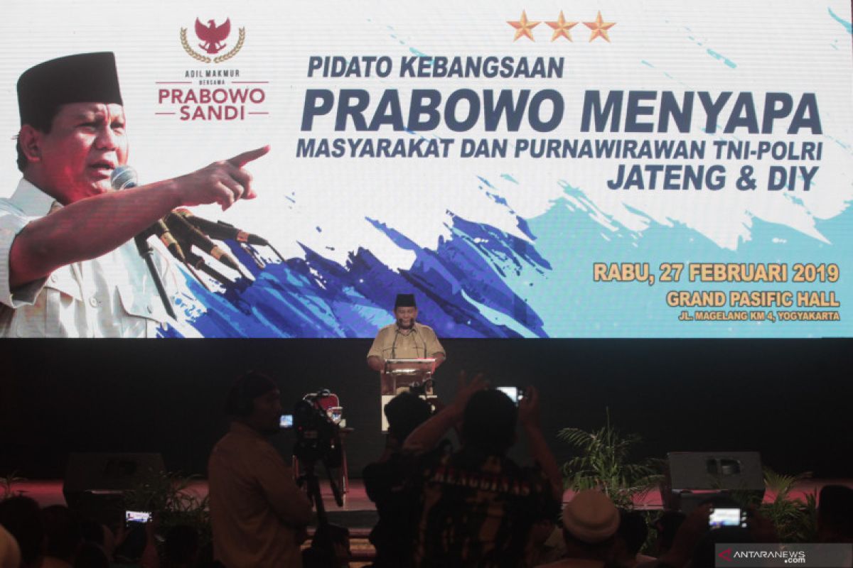 LSI Denny JA: Prabowo-Sandi unggul di kelompok Muslim konservatif