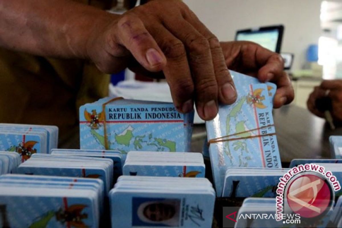 Indonesia stops e-ID issuance for foreigners until after elections