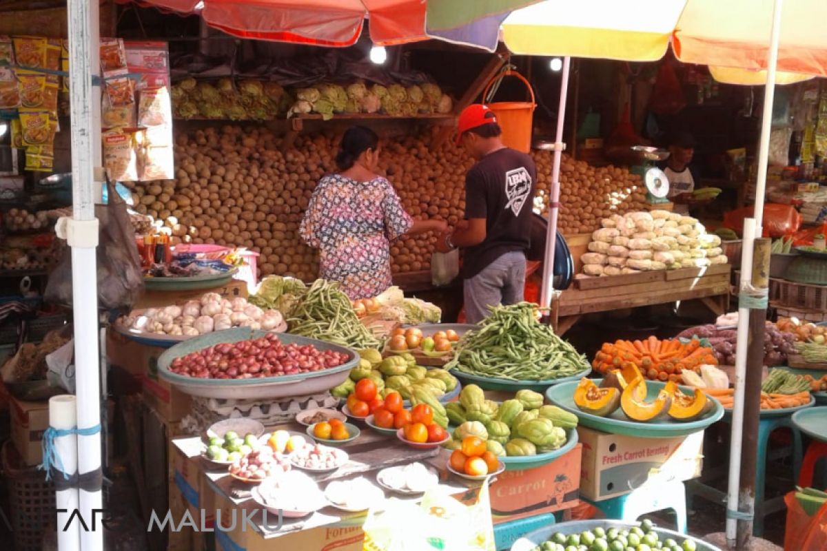 Harga bawang dan cabai di Ambon turun