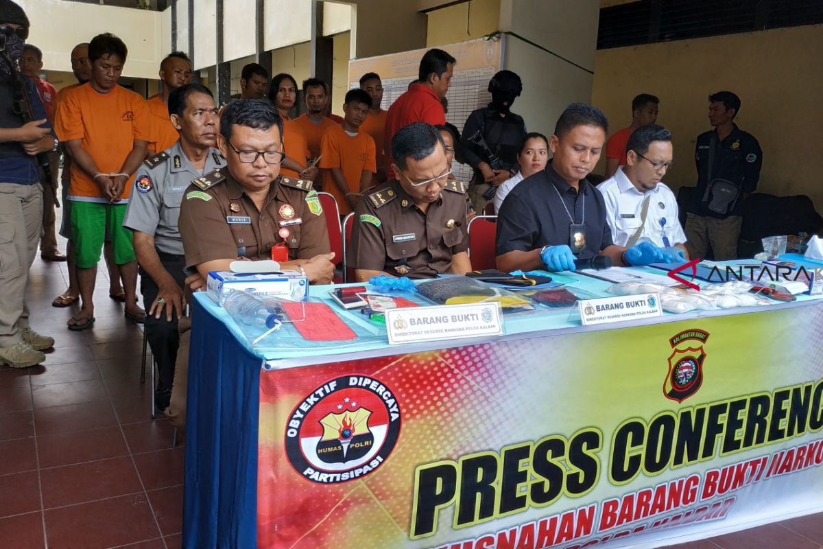 Dirnarkoba Polda Kalbar musnahkan 1,2 kilogram sabu-sabu