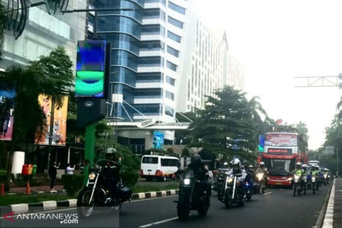 Komunitas motor gede kawal pawai kemenangan timnas