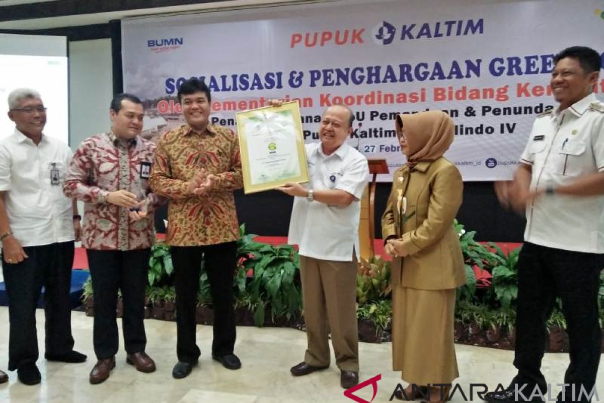 Pupuk Kaltim Terima Penghargaan Kemenko Maritim, Pertama Terapkan Green Port di Indonesia