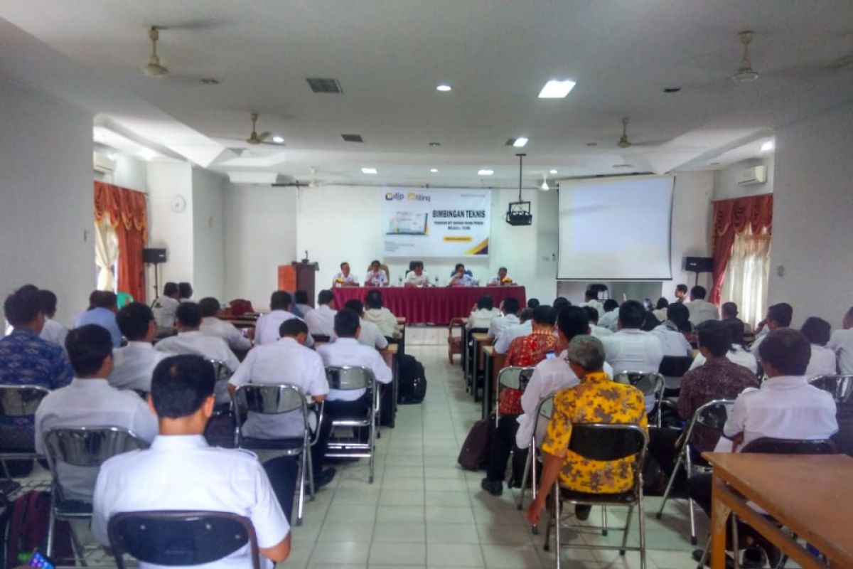 Pemkab Landak pastikan UN SMP dengan sistem komputer