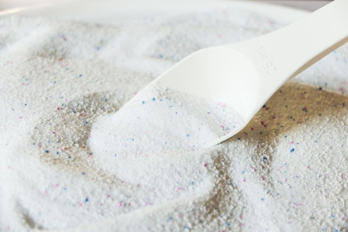 Bisakah gunakan detergen bubuk untuk cuci jenis kain halus?