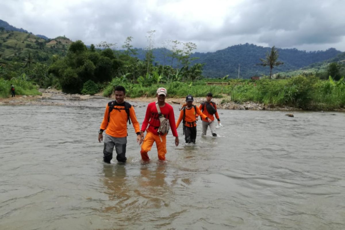 SAR Lanjutkan Pencarian Warga yang Hilang di Hutan Mandilis Jember