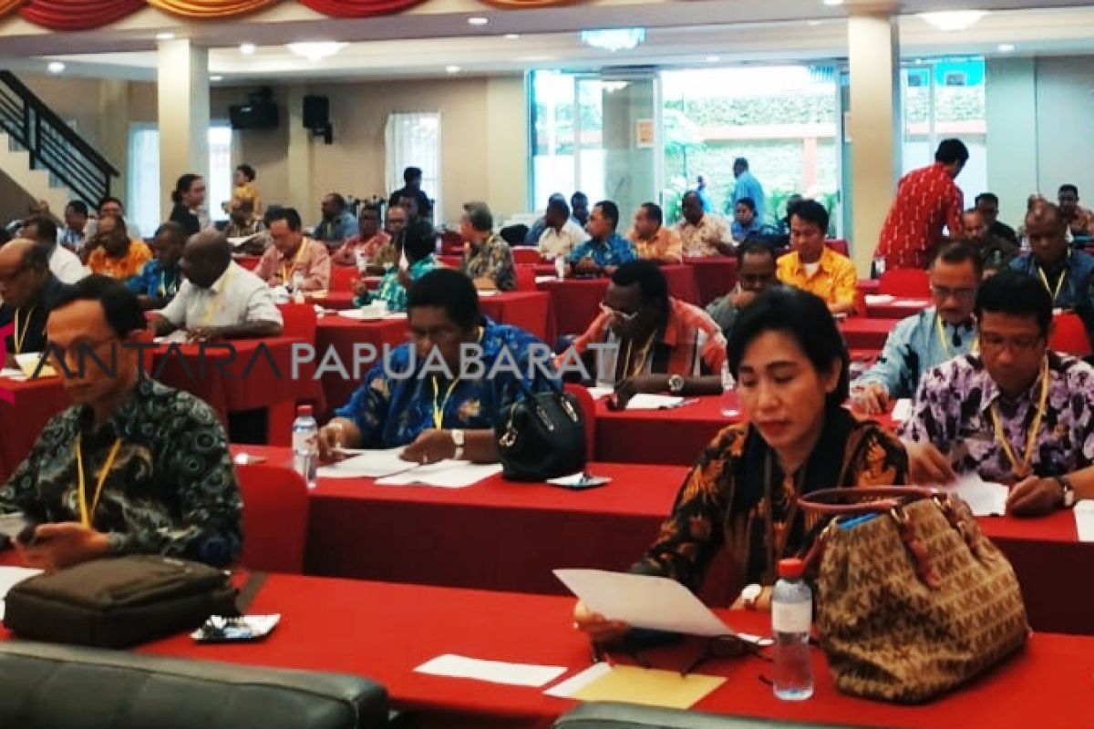 Belasan peserta gugur seleksi jabatan Papua Barat