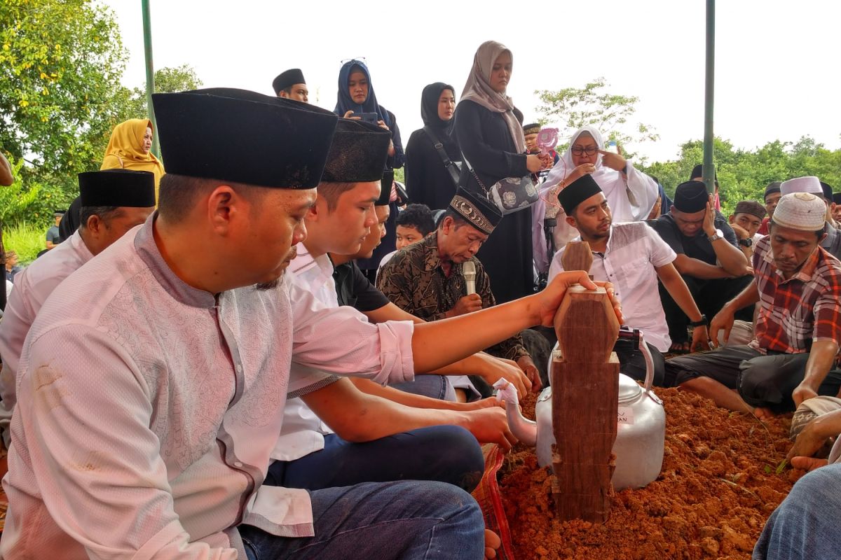 Pemkab Batanghari sampaikan belasungkawa atas meninggalnya H Abdul Fattah