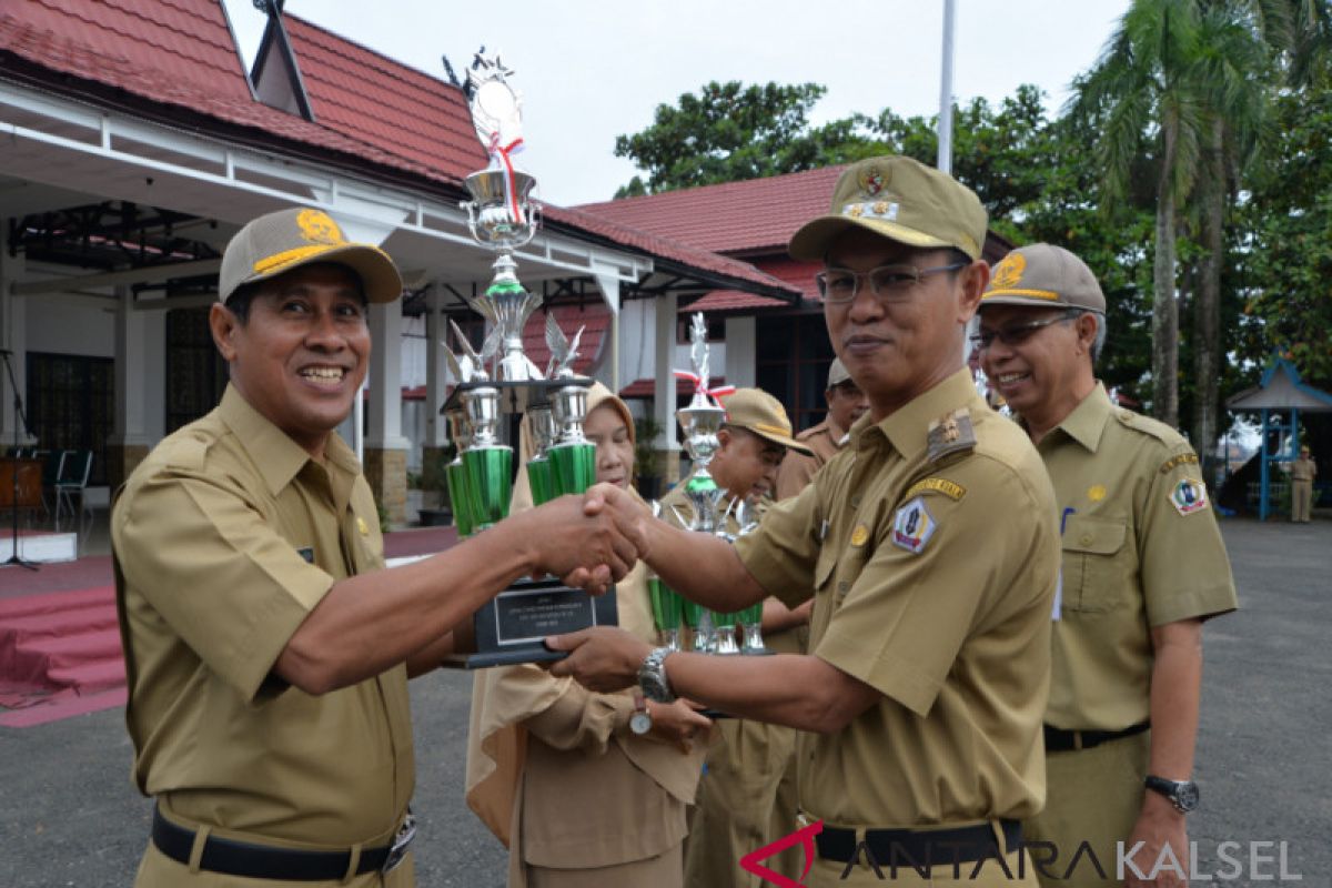 DPUPR juara stand pameran hari jadi Batola