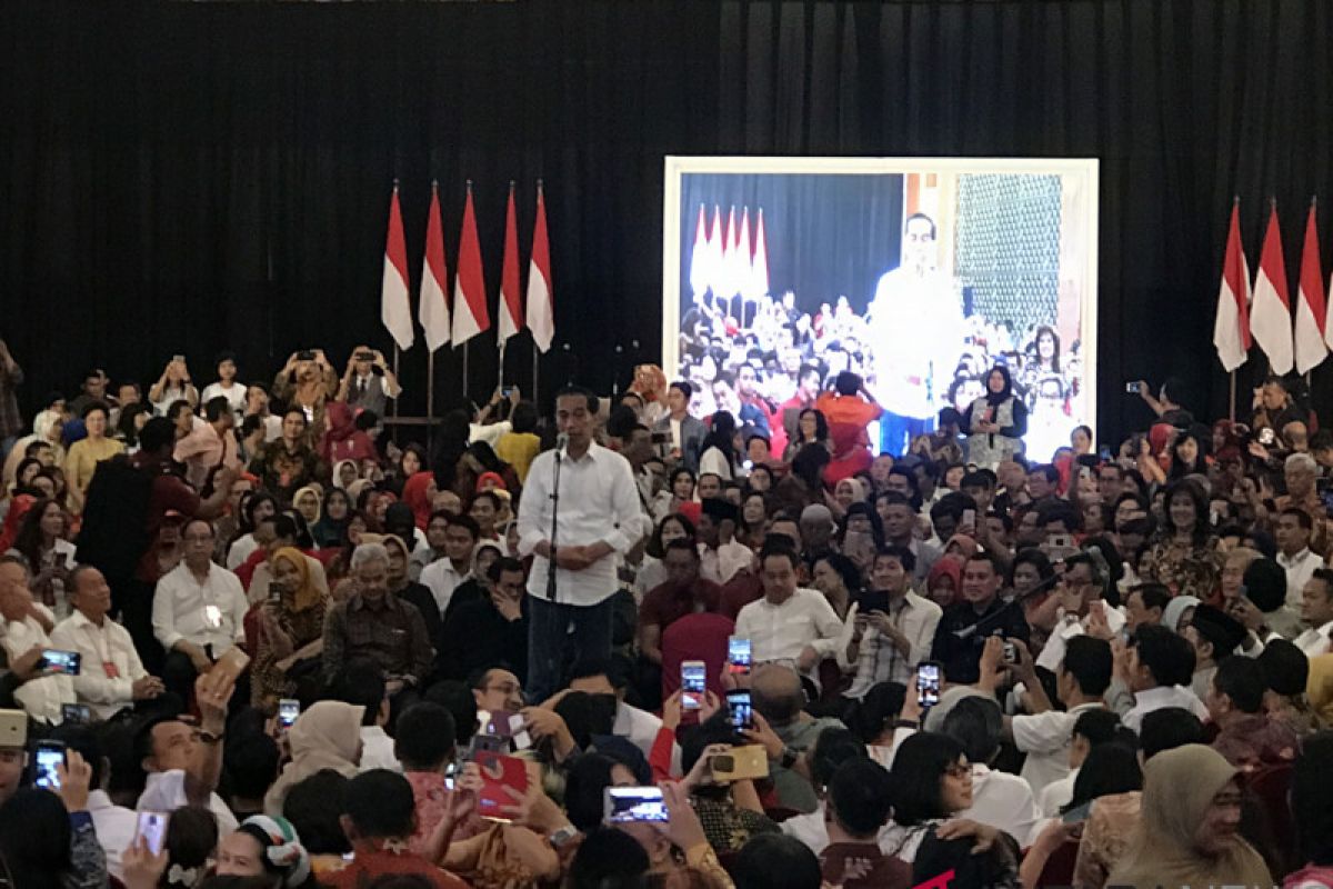 Jokowi disebut raja infrastruktur Indonesia di Semarang