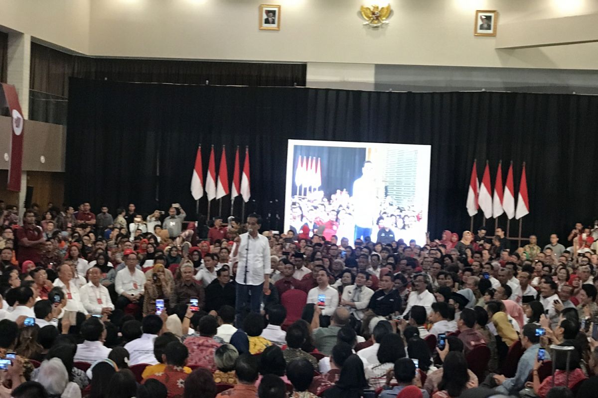 Jokowi sebut dirinya kurus tapi tidak pernah takut apapun