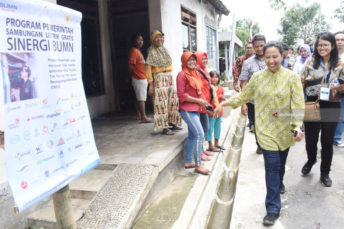 PLN Jatim Targetkan 5.982 Sambungan Listrik Gratis di Madiun dan Magetan