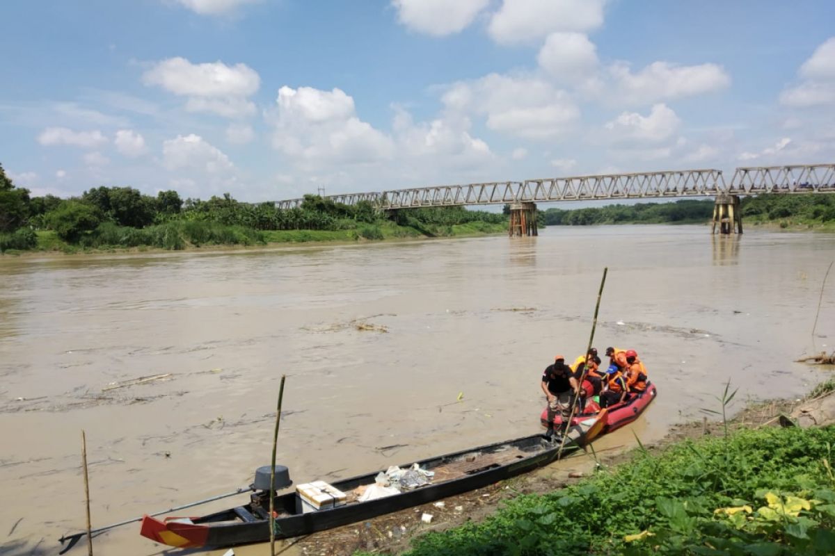 Bengawan Solo di Hilir Jatim Merangkak Naik