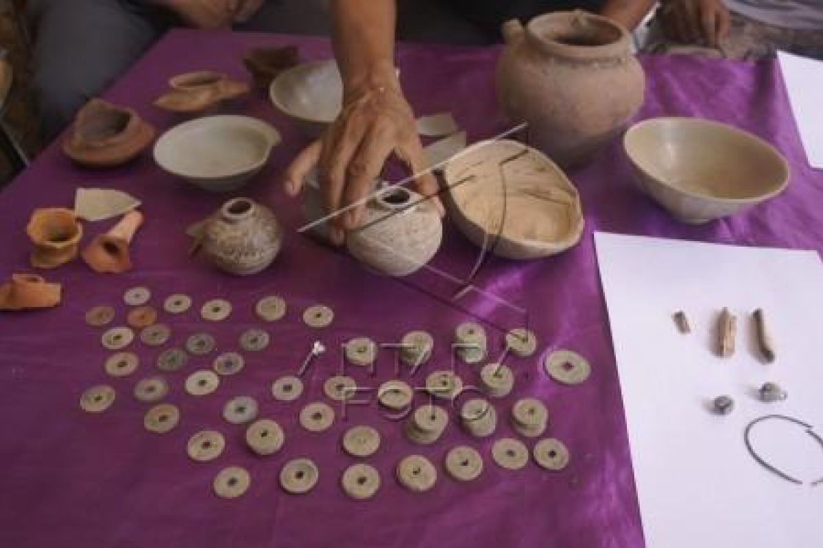 Temuan Koin dan Gerabah Kuno Dinasti Ming