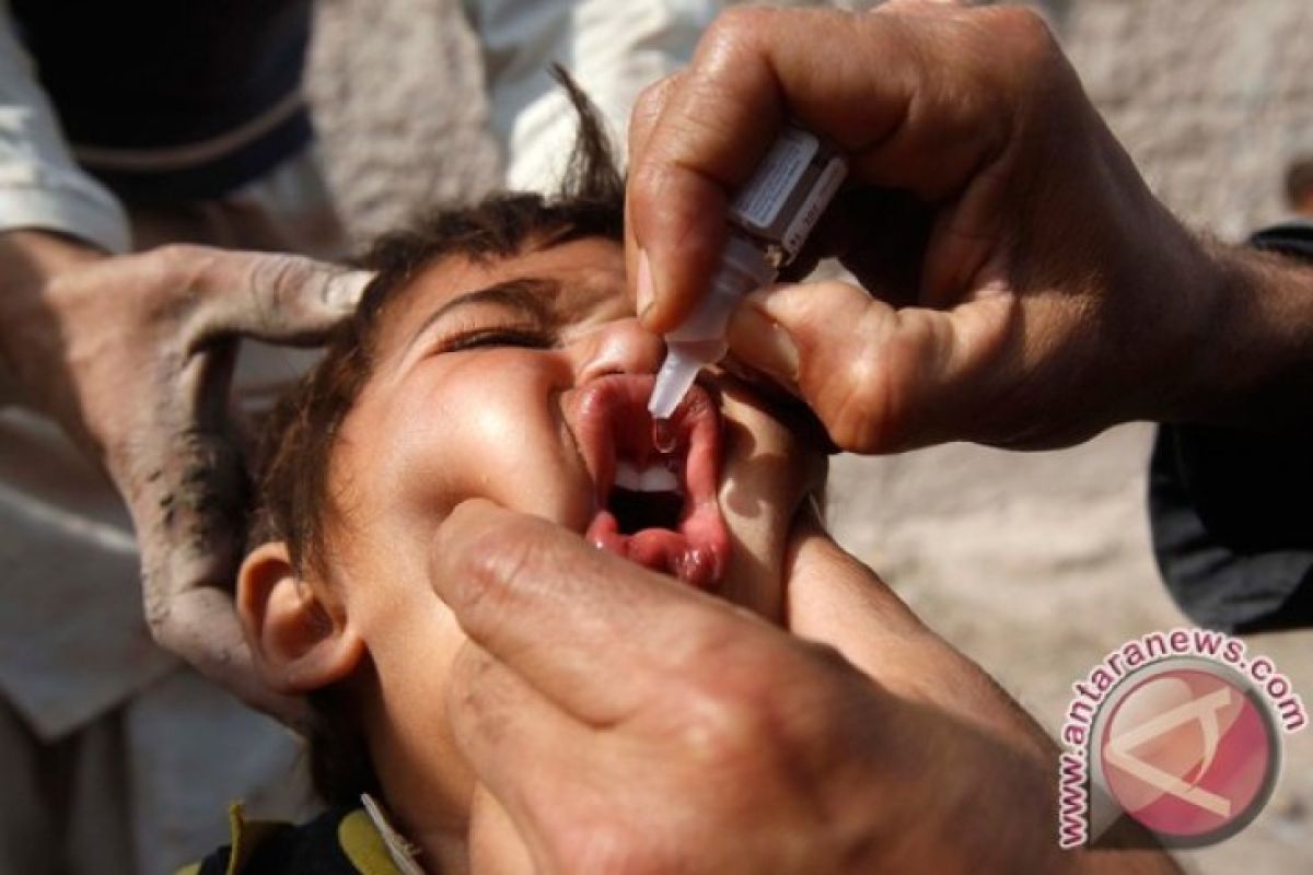 Filipina melawan polio, siap memvaksin polio jutaan anak-anak