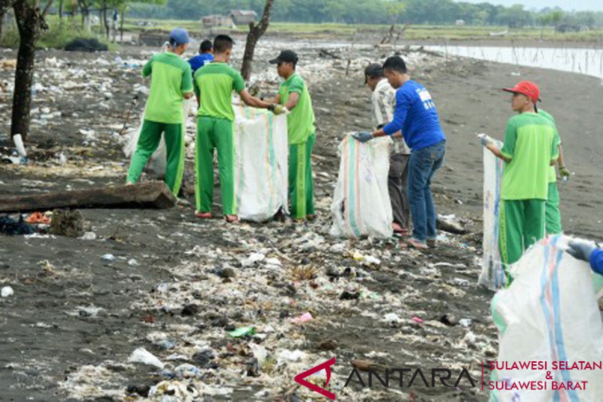 Bantaeng galakkan pengurangan penggunaan plastik