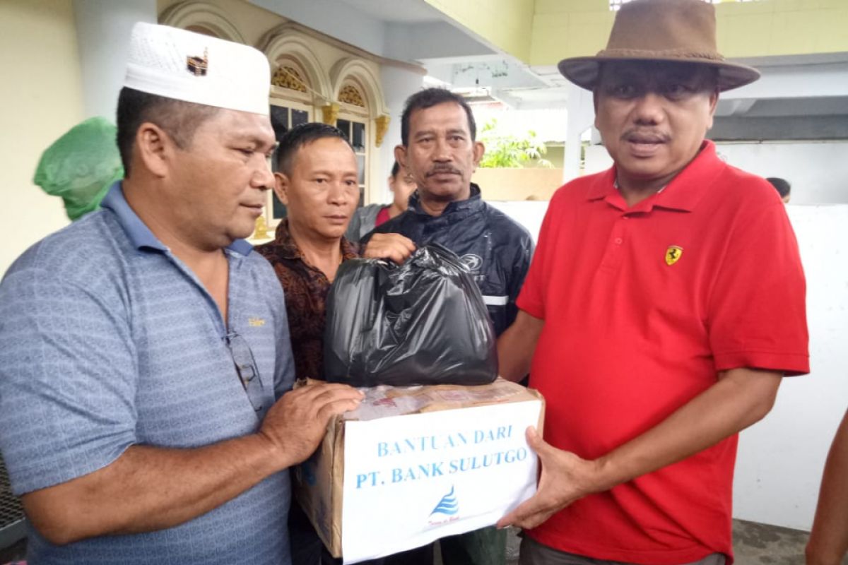 Bank SulutGo langsung bantu makanan-minuman korban banjir-longsor Manado