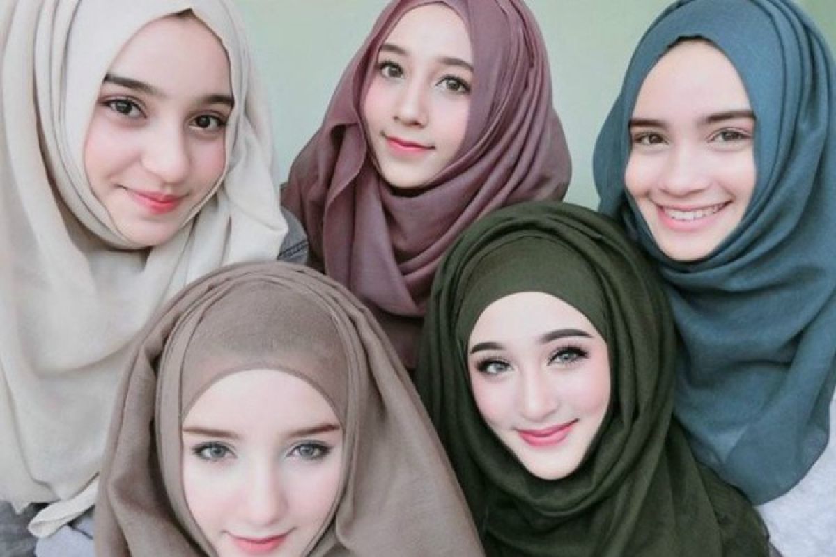 Pilihan hijab yang nyaman digunakan saat cuaca panas