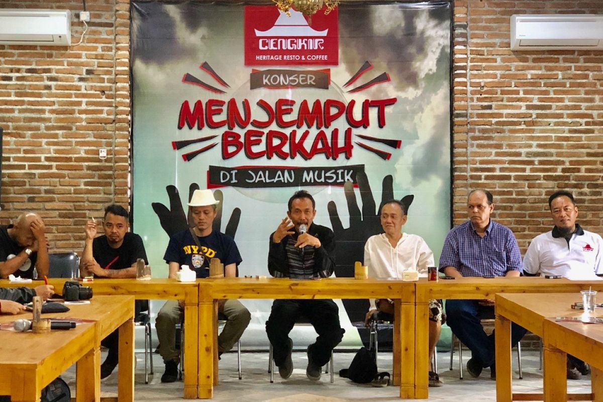 Sejumlah musisi meriahkan konser "Menjemput Berkah di Jalan Musik"