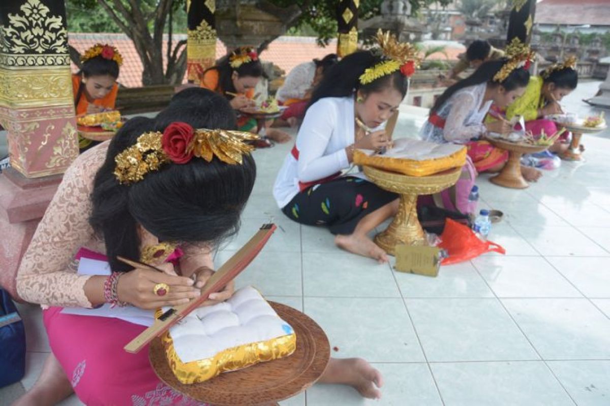 1.000 siswa Bali ikuti Festival 