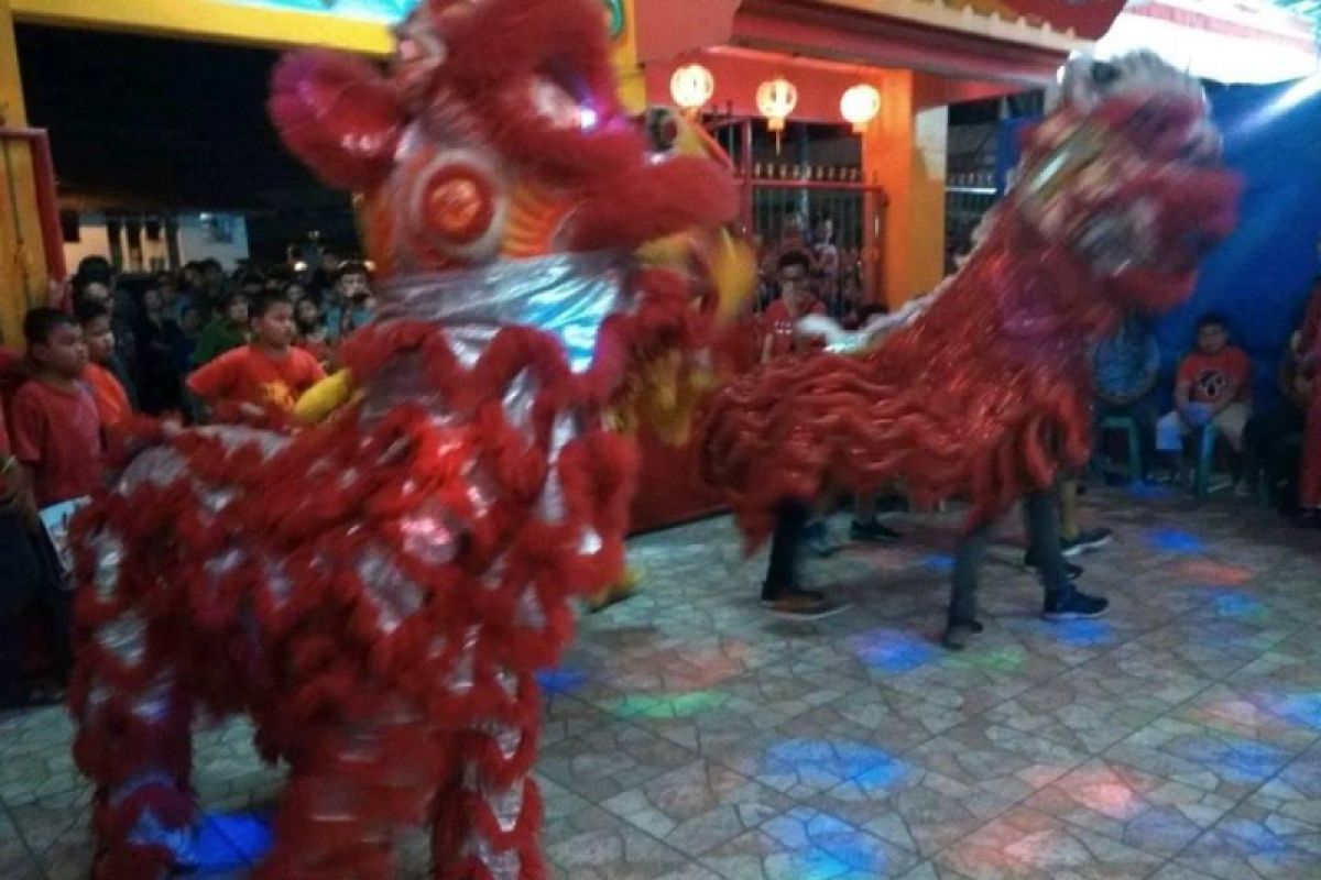 Vihara Ananda Rangkasbitung Gelar Atraksi Barongsai