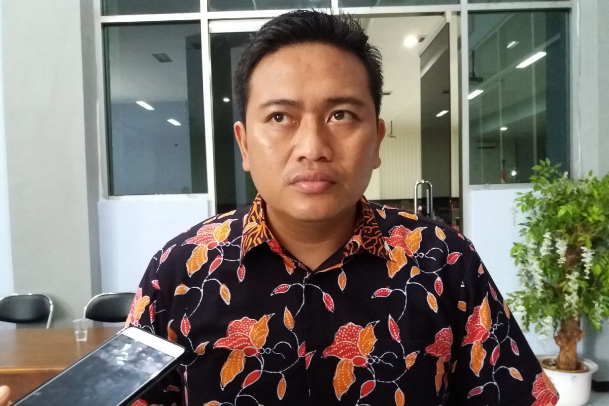 Dua perusda Situbondo krisis keuangan