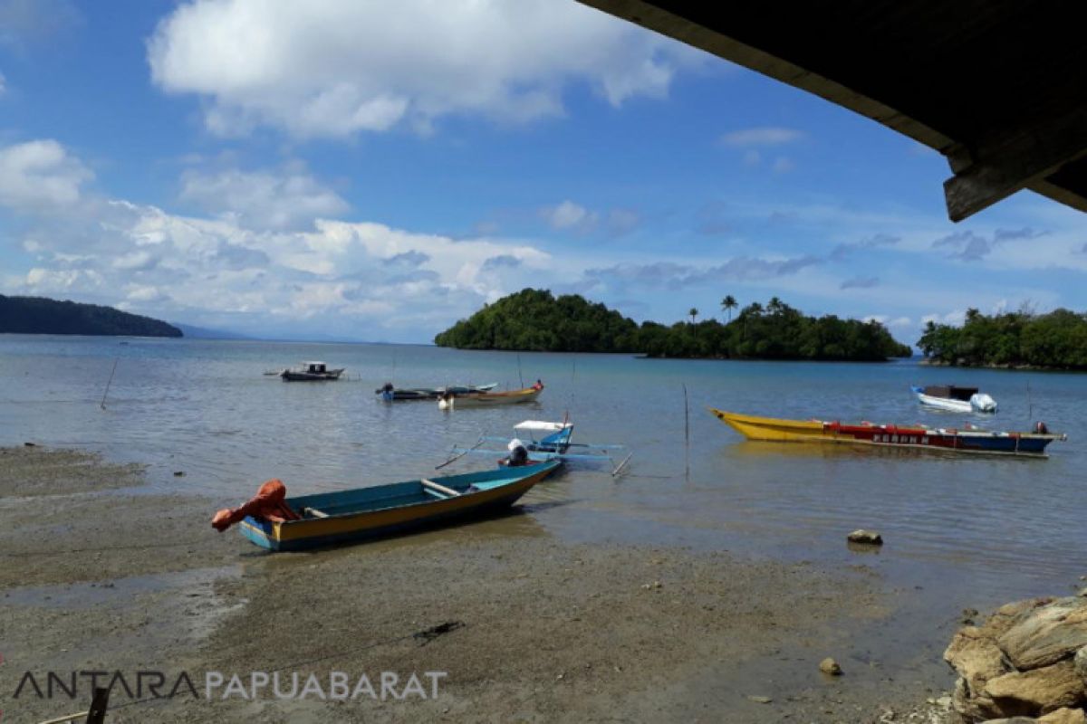 DKP Papua Barat perbarui data nelayan