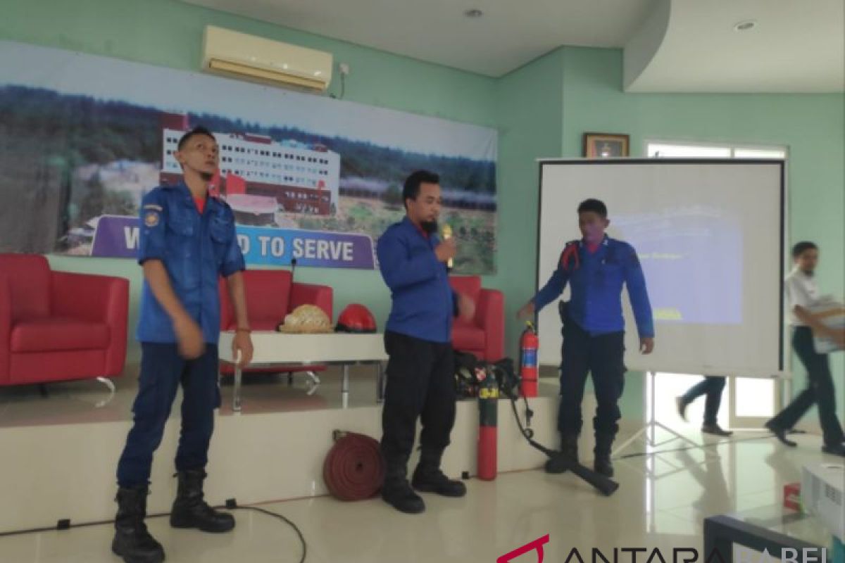 Pemkab Bangka berikan pelatihan kebakaran kepada petugas RSUP Soekarno
