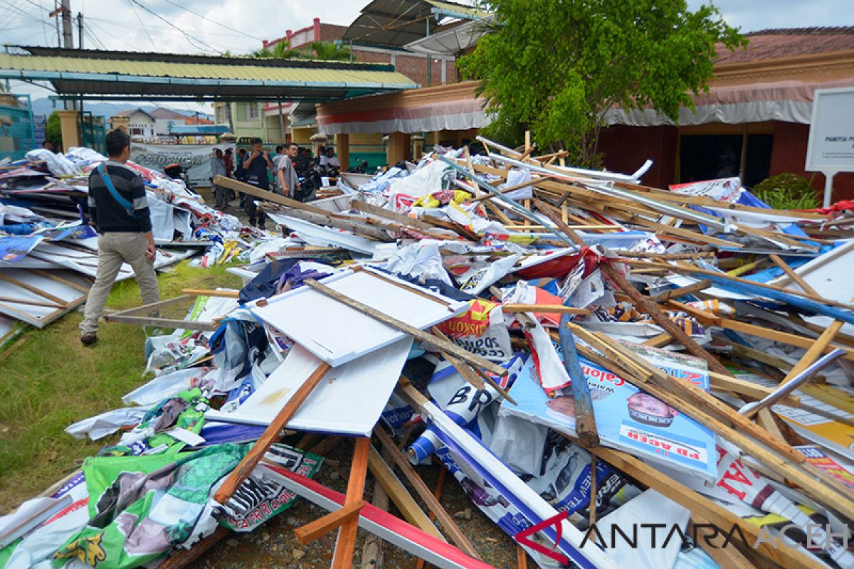 Panwaslih Kota Banda Aceh bagi tiga zona bersihkan APK
