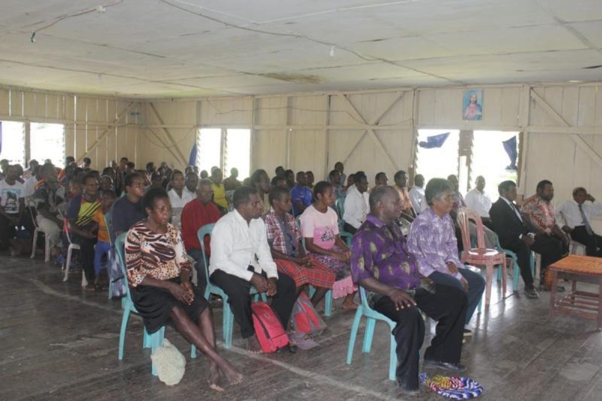 Bupati Asmat hadiri misa syukur penahbisan Pastor Moses