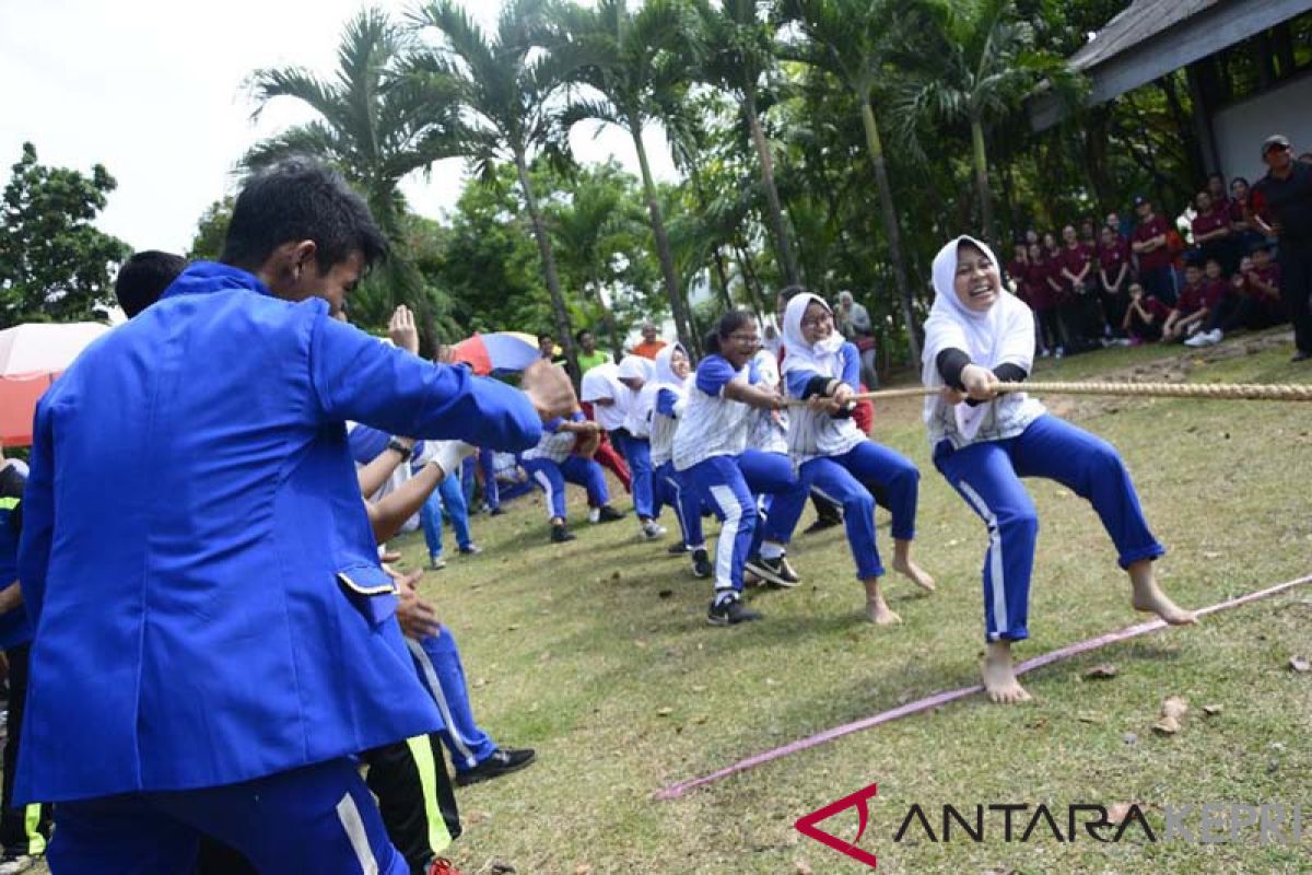 Melestarikan permainan tradisional di kalangan pelajar Indonesia-Singapura