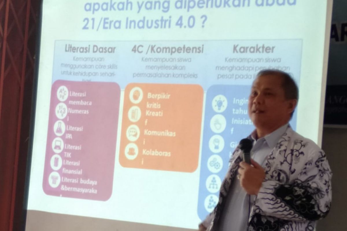 PGRI Sepauk gelar seminar nasional Guru di Era Industri 4.0