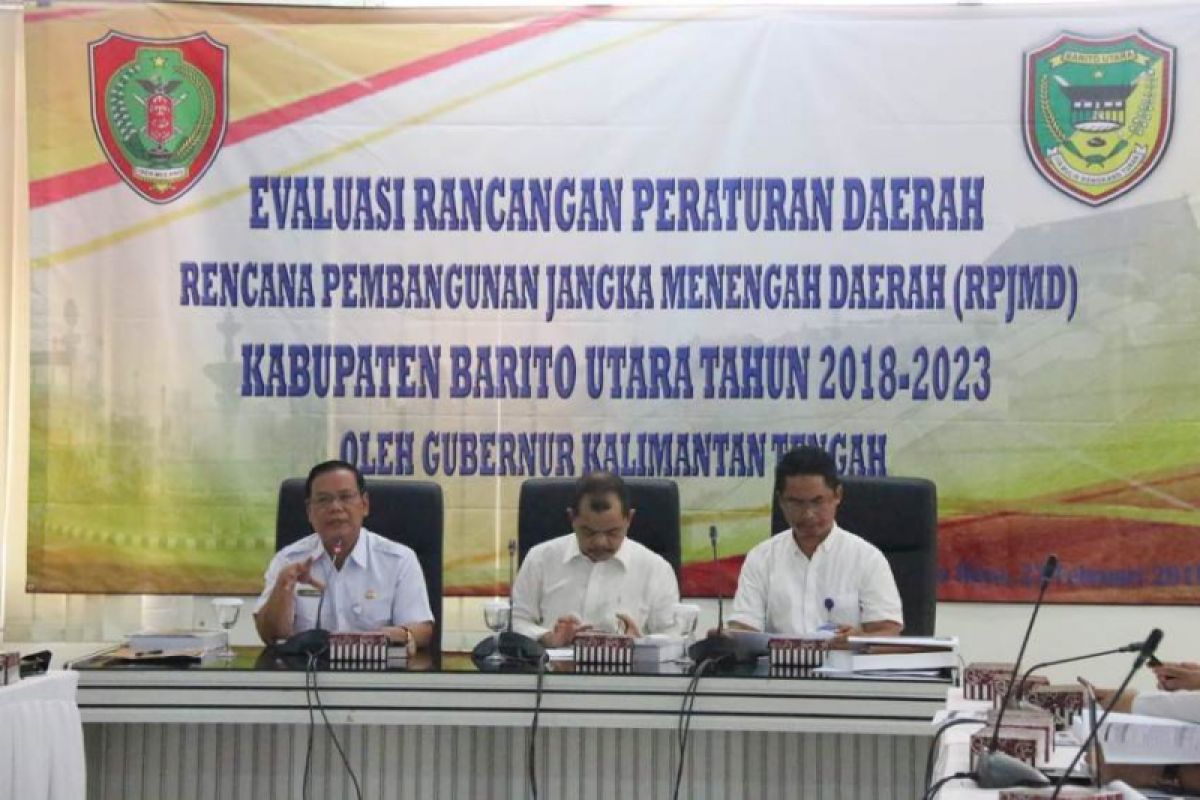 Pemkab Barito Utara evaluasi raperda RPJMD 2018-2023