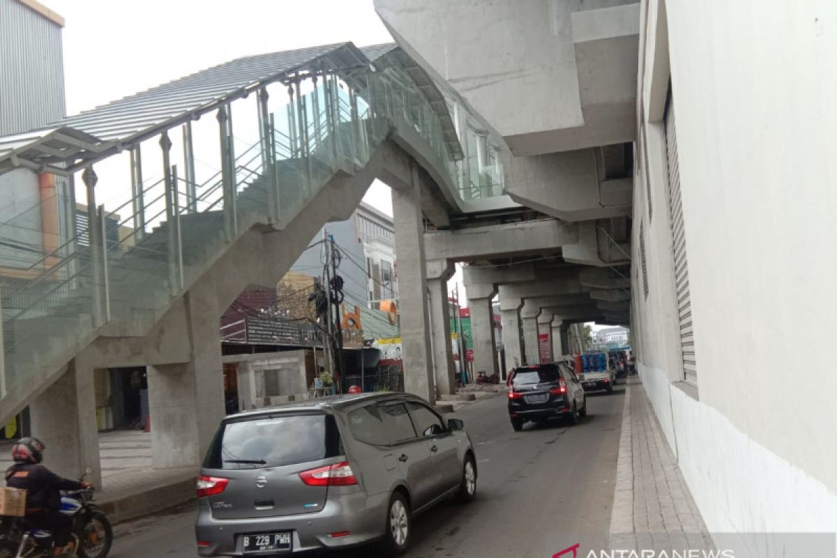 Masyarakat berharap LRT jadi alat transportasi merakyat