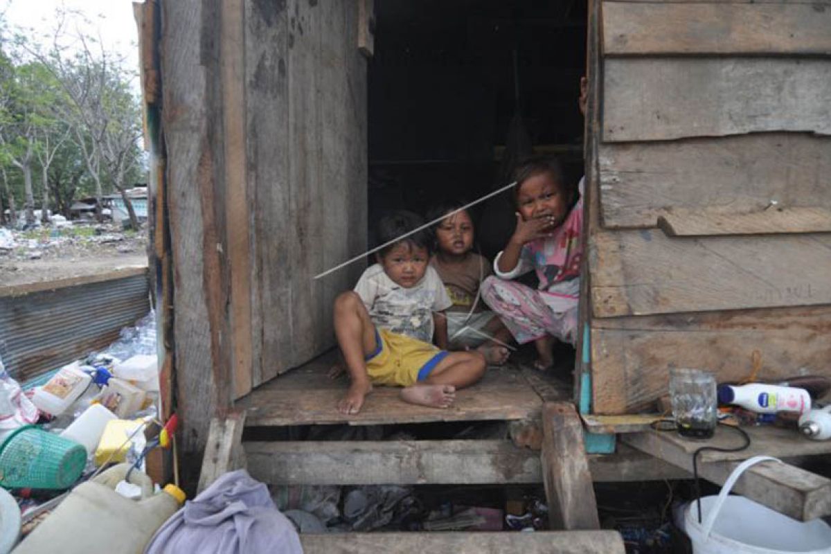 Two million children to become poverty-stricken sans social aid