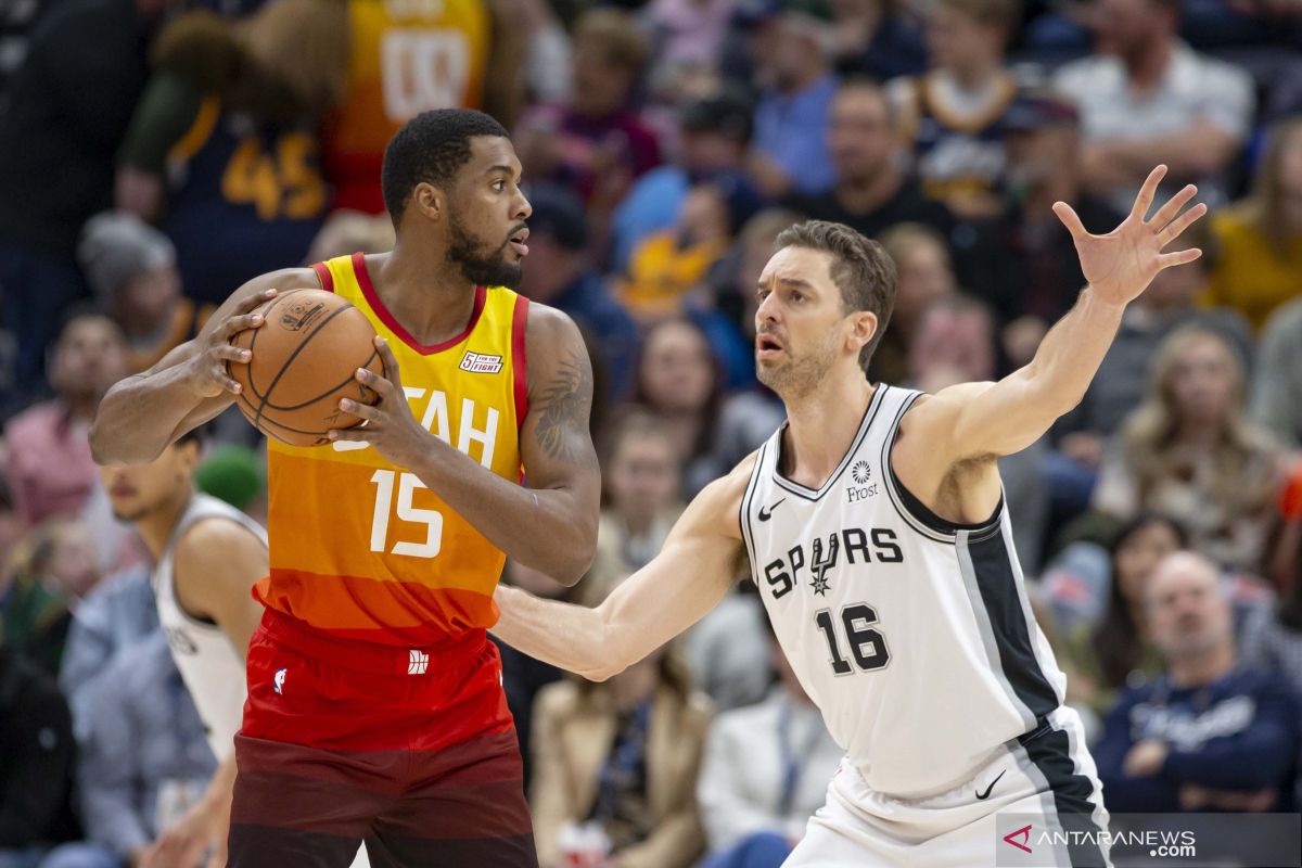 Pau Gasol tebus kontraknya di Spurs demi bergabung dengan Bucks