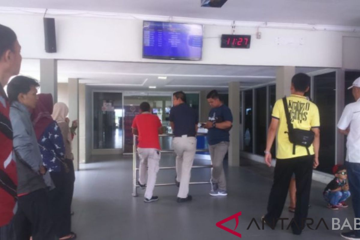 Bandara H. AS Hanandjoedin kembali dibuka pasca perbaikan landasan pacu