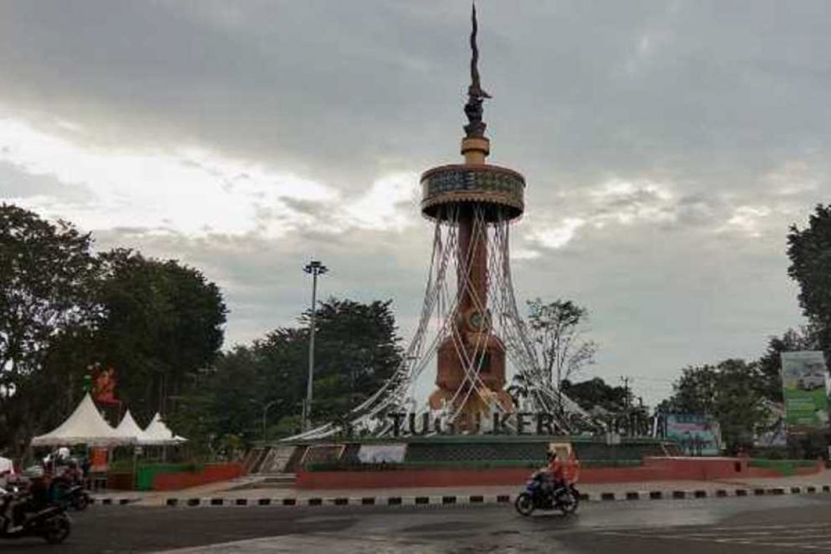 Safety riding IMBI di kawasan Tugu Keris