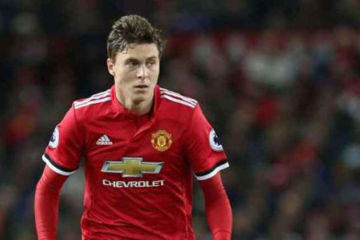 Victor Lindelof absen di laga melawan Brighton, MU andalkan bek baru