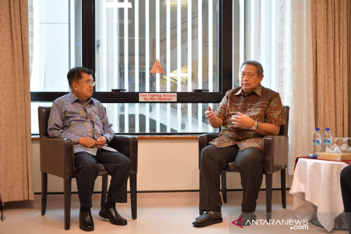 Kalla leaves for Singapore to visit Ani Yudhoyono