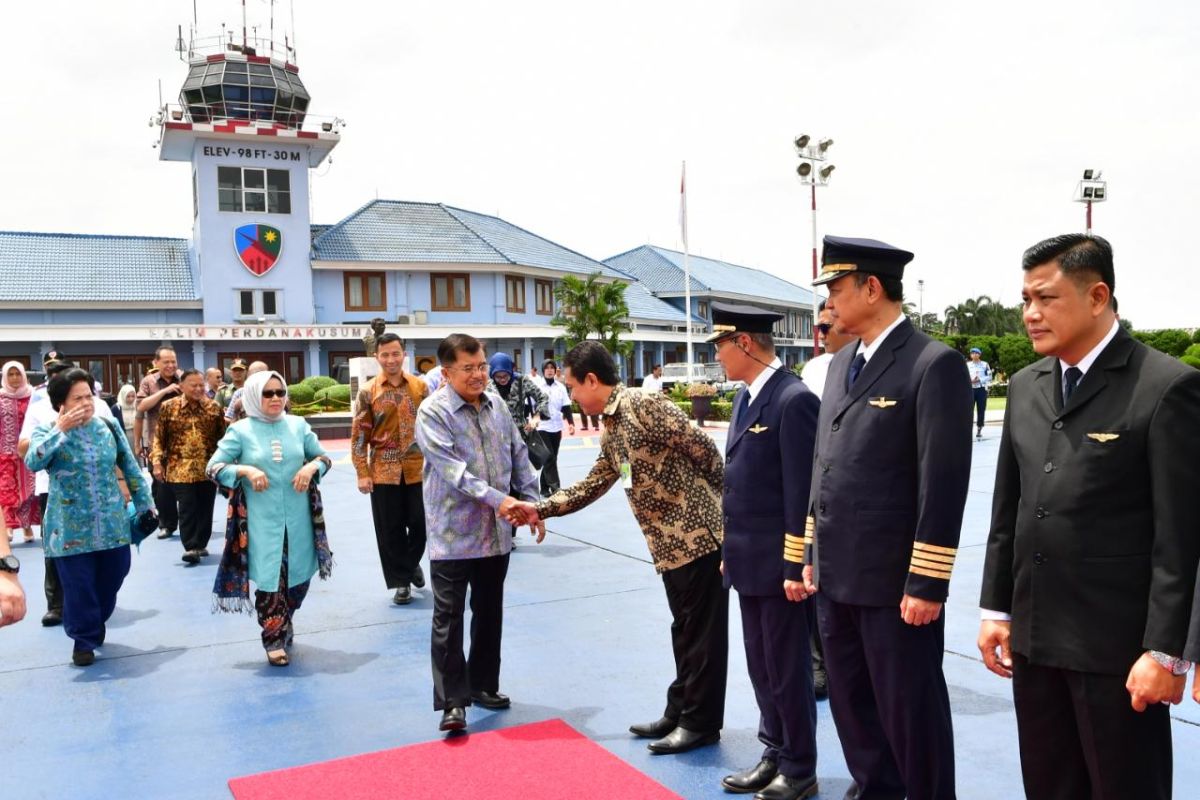 Wapres JK Ke Singapura Besuk Ani Yudhoyono