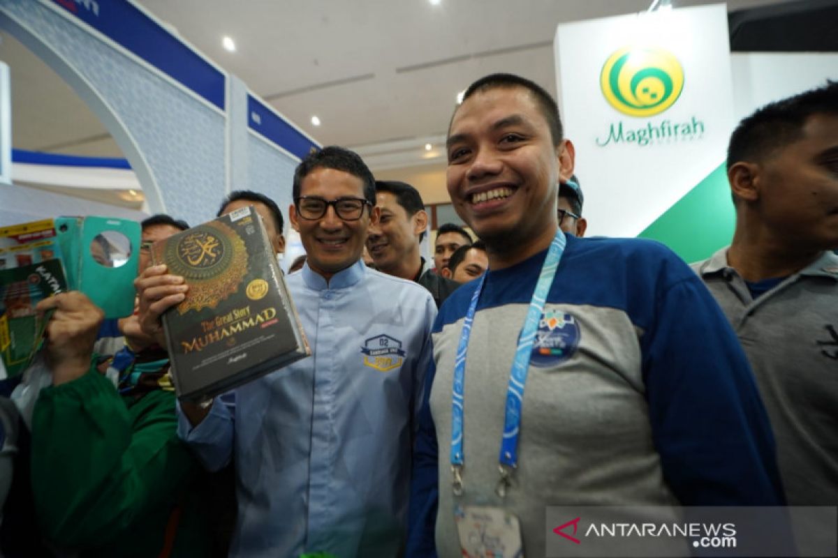 Sandiaga berkomitmen hapus pajak buku yang memberatkan masyarakat