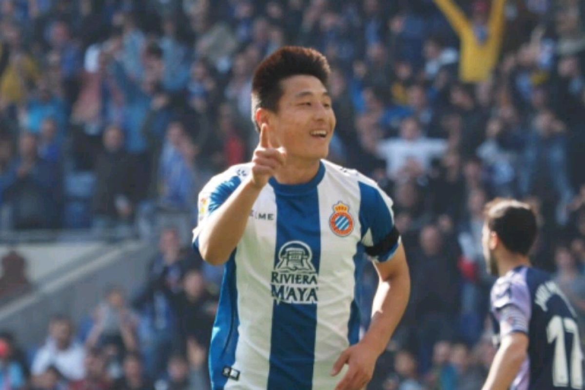Pemain Espanyol asal China positif COVID-19
