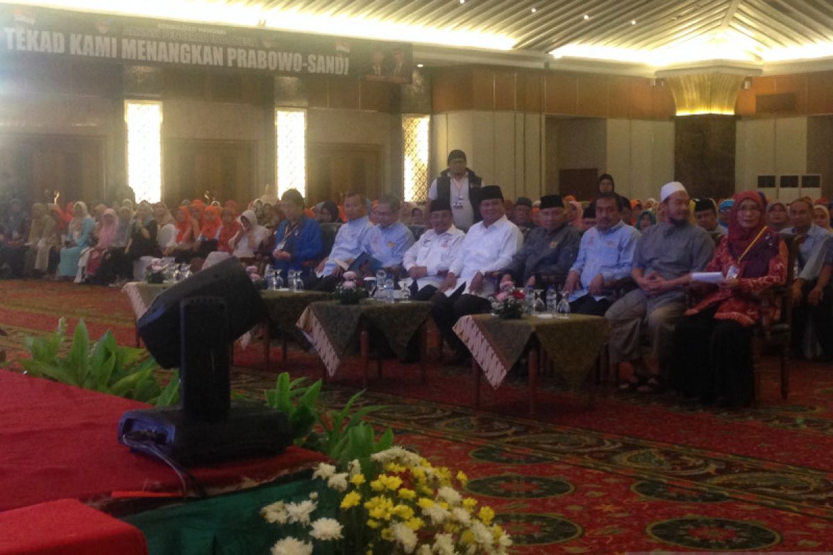 Prabowo hadiri silaturahmi warga Muhammadiyah