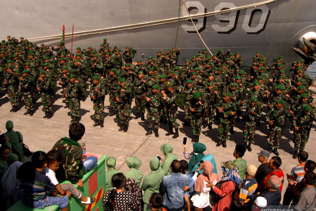 Pangdam XIV Hasanuddin lepas ratusan prajurit pengamanan Trans Papua