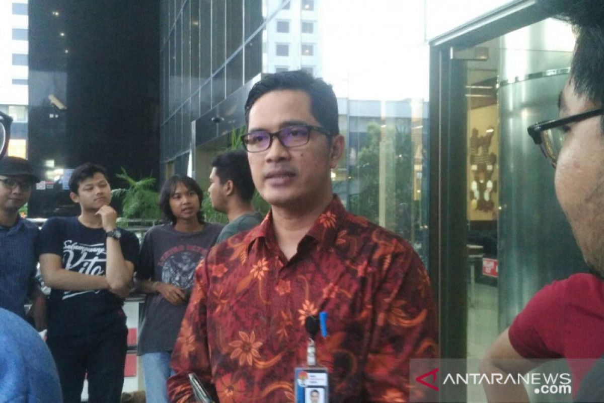 KPK limpahkan tersangka suap DPRD Sumut ke penuntutan