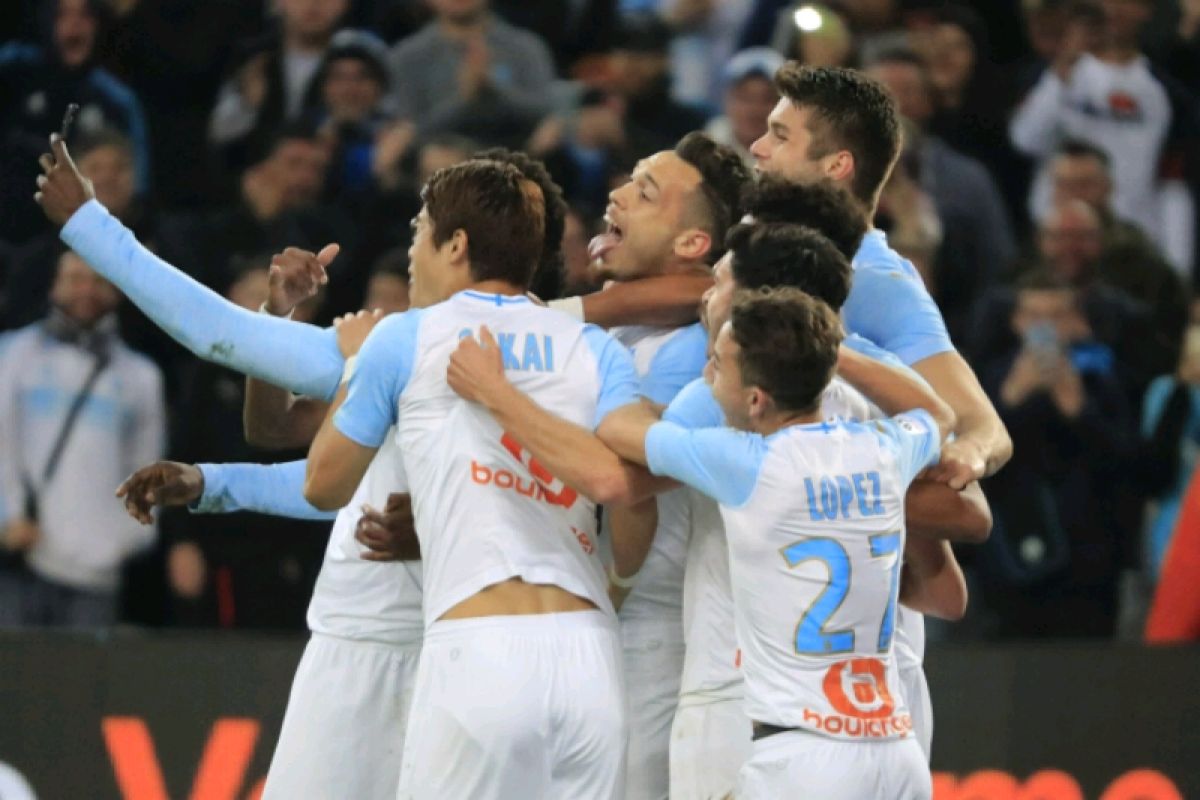 Kemenangan Marseille atas  St Etienne naikkan posisi ke peringkat empat