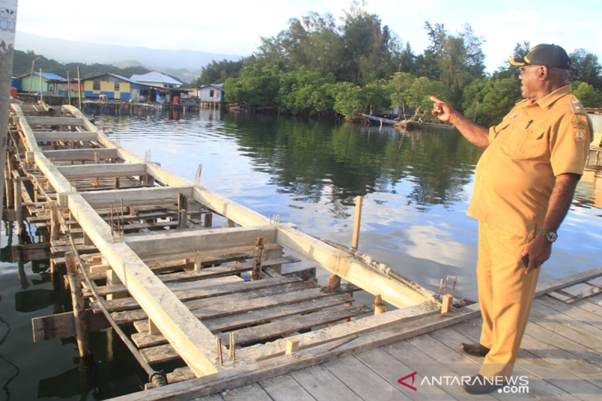 Kampung Enggros bangun jembatan gunakan Dana Desa