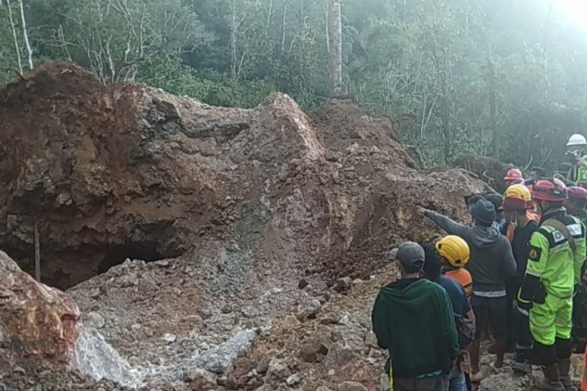 Operasi evakuasi korban longsor  penambangan emas Bolaang Mongondow hentikan