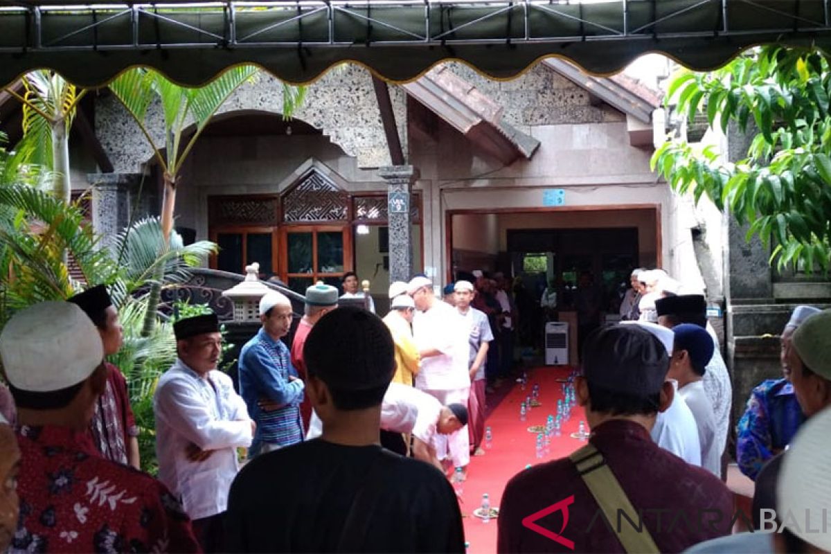 Tradisi minoritas Muslim Bali lepas jamaah Umrah