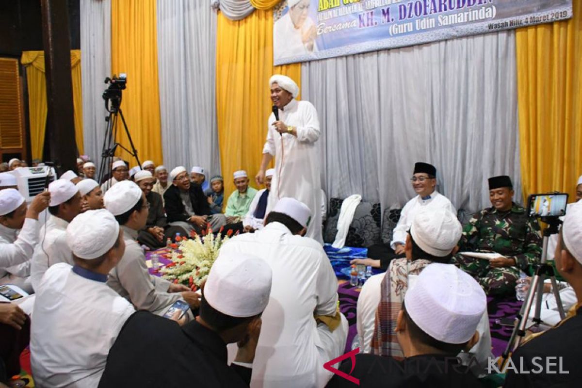 Ribuah jemaah ikuti haul Guru Sekumpul di Mesjid Baangkat